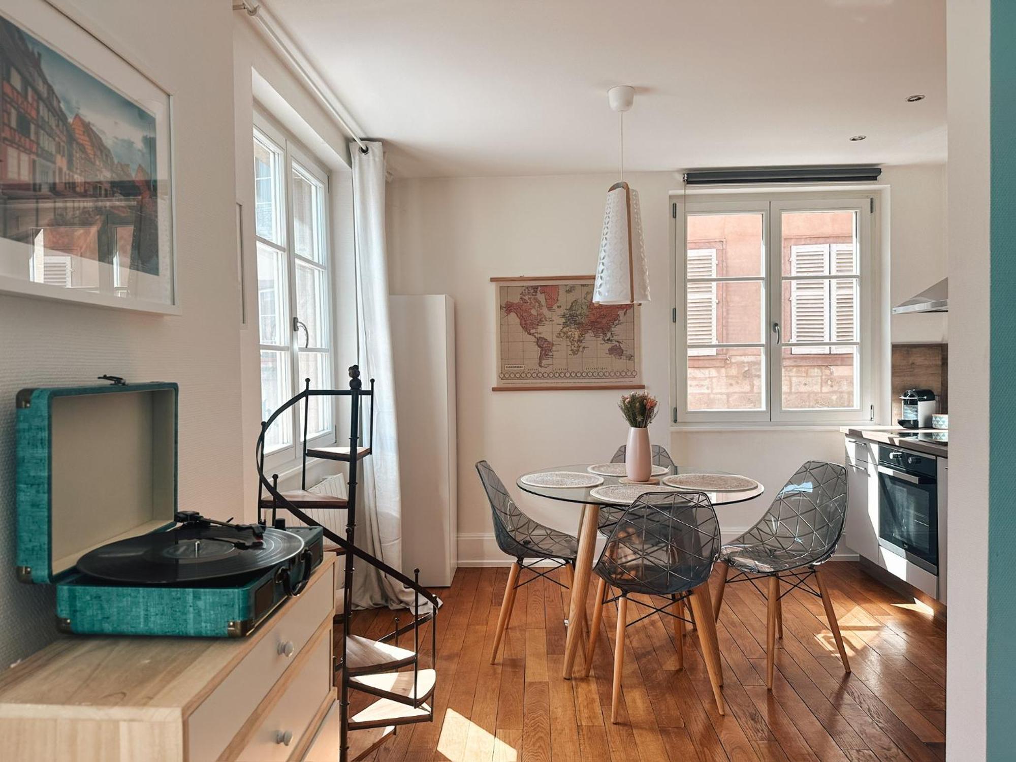 Pastel Au Grenier A Sel Apartment กอลมาร์ ภายนอก รูปภาพ